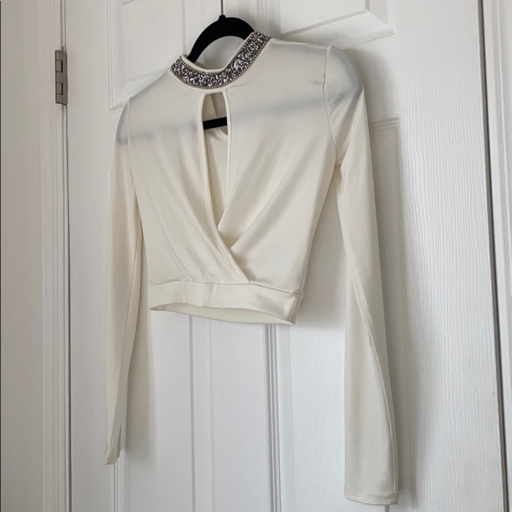 White Long sleeve Crystal Cut Out Croptop